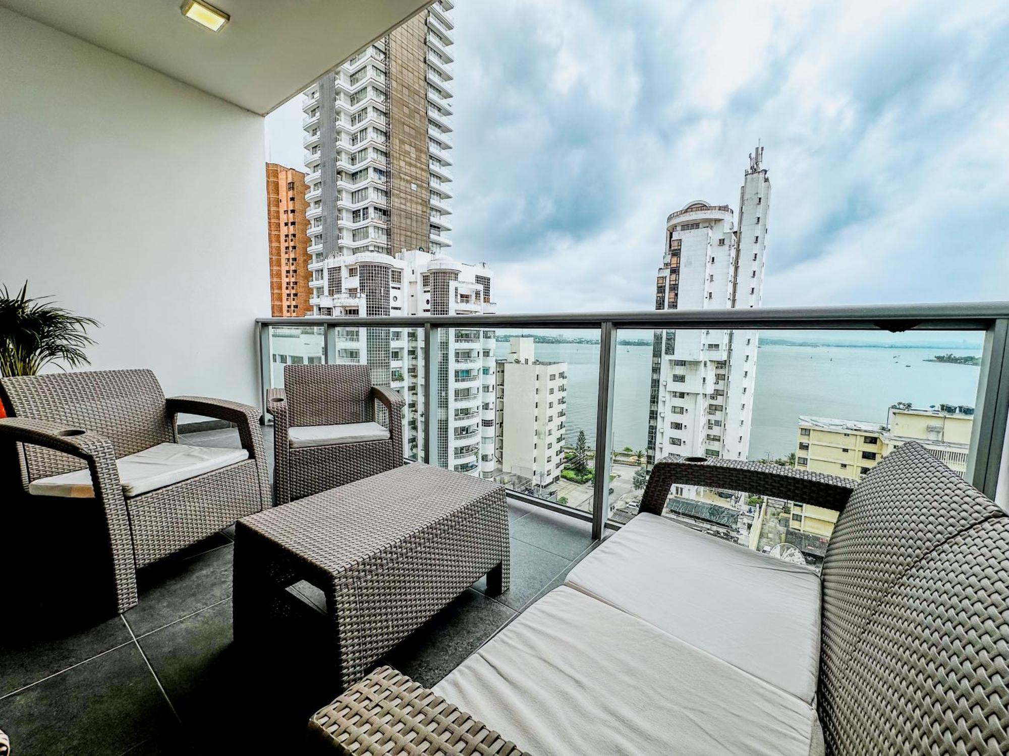 Oceanview Escape Pool, Jacuzzi & Gym In Bocagrande * Cartagena